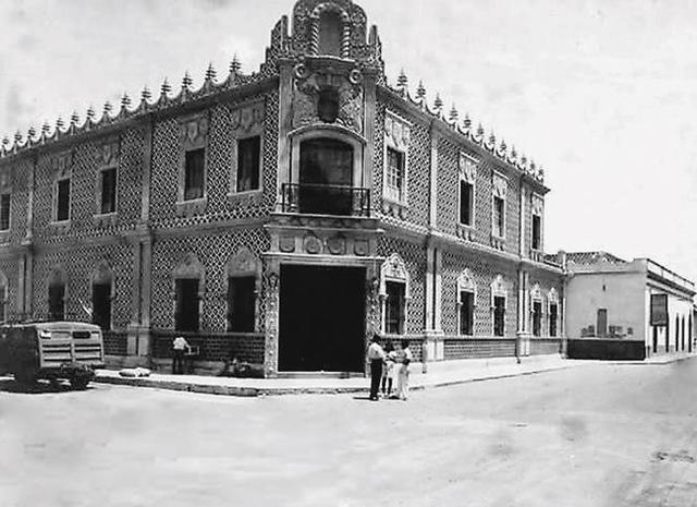 PRIMERA ESCUELA DE CONTABILIDAD