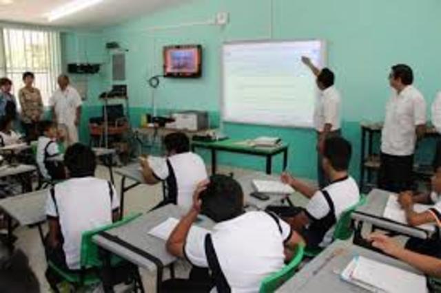 Se Crea El Sistema De Telesecundaria