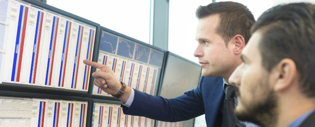 Desarrollo por comportamiento: Busca agrupar los analistas con los desarrolladores, entendiendo las necesidades de ambas áreas