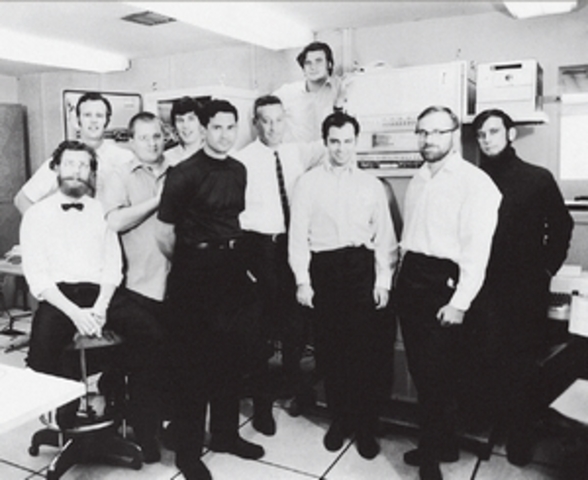 A primeira mensagem transmitida em rede