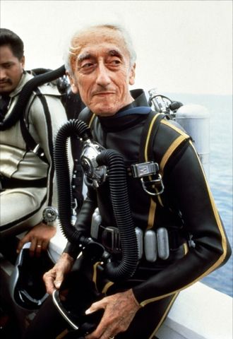Morre Jacques-Yves Cousteau aos 87 anos