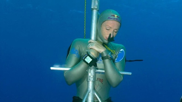 Tanya quebra o recorde!