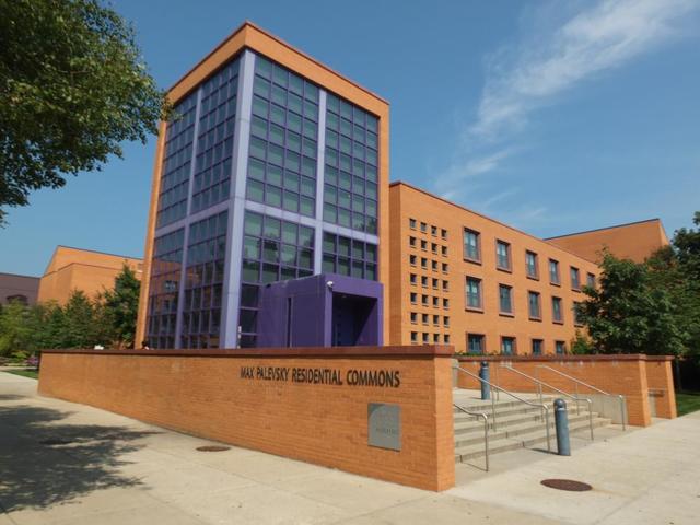 Obra: Max Palevsky Residence Hall, Universidad de Chicago