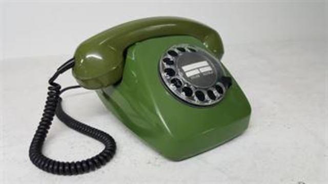 Mi primer teléfono en casa