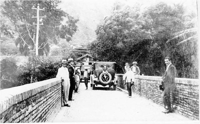 Técnicas modernas de construcción de vías en Colombia