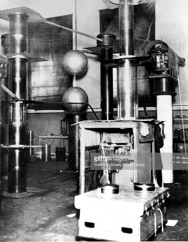 J. Cockcroft y E. Walton