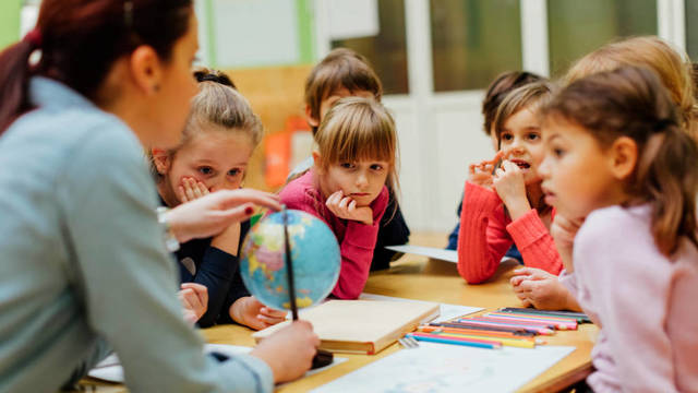 El Papel de la Escuela en la Educación