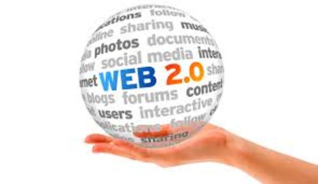 Surge el concepto de Web 2.0 y el E-learning.