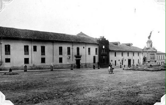 Se funda Primera óptica en Colombia