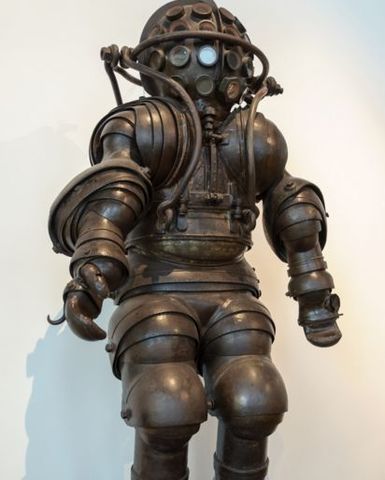 1° Traje de mergulho atmosférico.