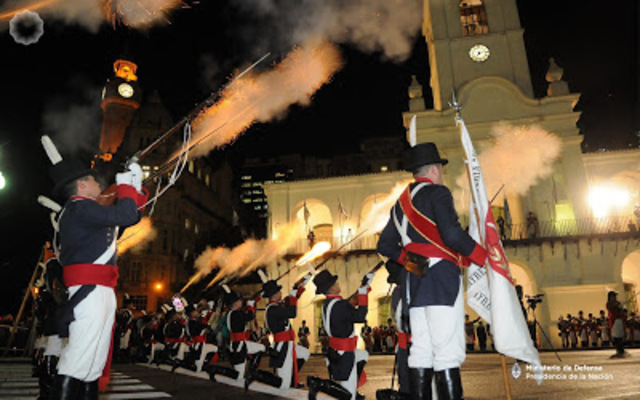 colonia festival rin en llamas