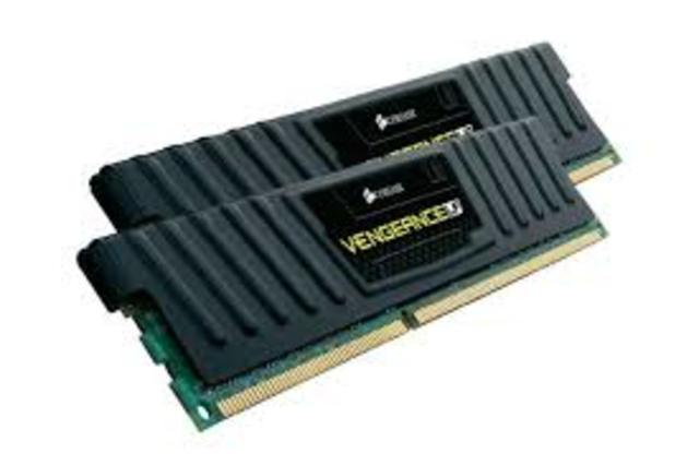 Memoria RAM (Random Acces Memory)