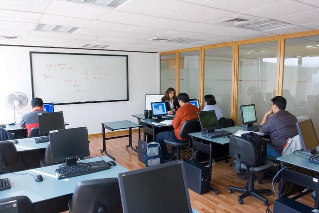 COMPUTADORA EN LA EDUCACIÓN