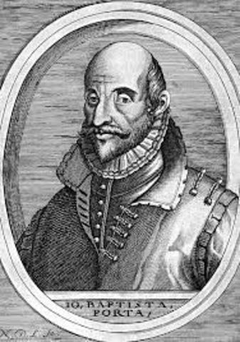 Giovanni Battista Della Porta describe detalladamente la cámara oscura; su construcción, así como los usos que se le pueden dar.