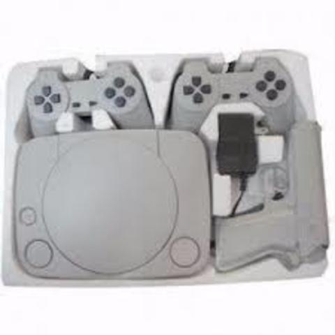 PolyStation, consola de juegos.