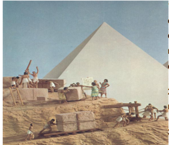 CONSTRUCCION DE PIRAMIDES EGIPCIAS