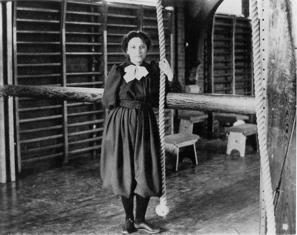 1892 Smith College de Massachusetts