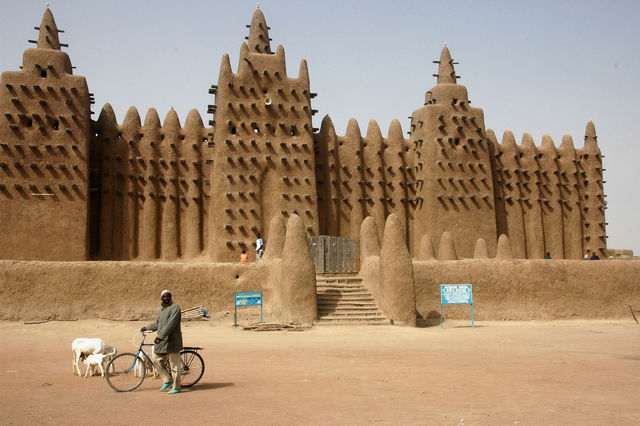 Great Mosque of Djenné | Sudano-Sahelian | 1200 - 1330 CE