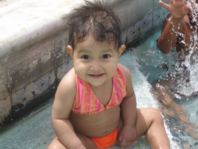 mi primera salida a la picina