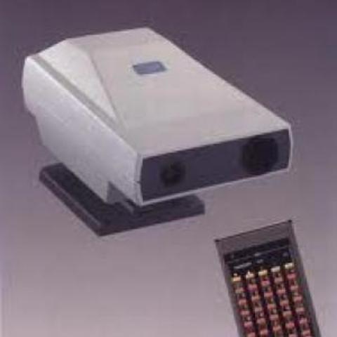 PROYECTOR DE OPTOTIPOS