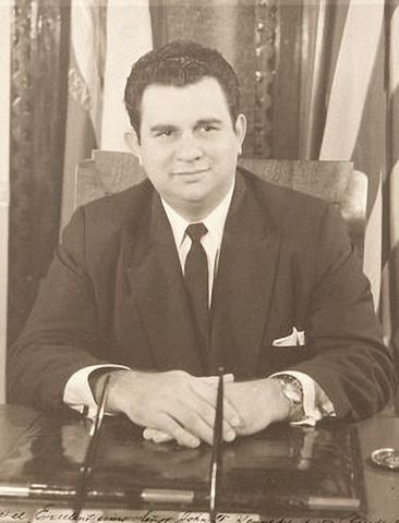 Llegada de luis somoza debayle al poder