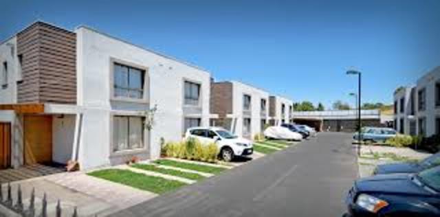 EN EL FUTURO: 8 AÑOS