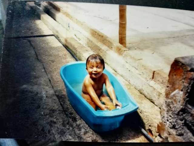 I WAS IN MY POOL , JAJAJAJA