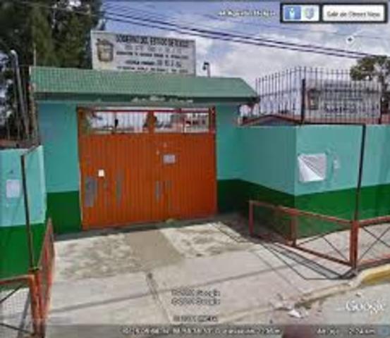 Entrada a la primaria