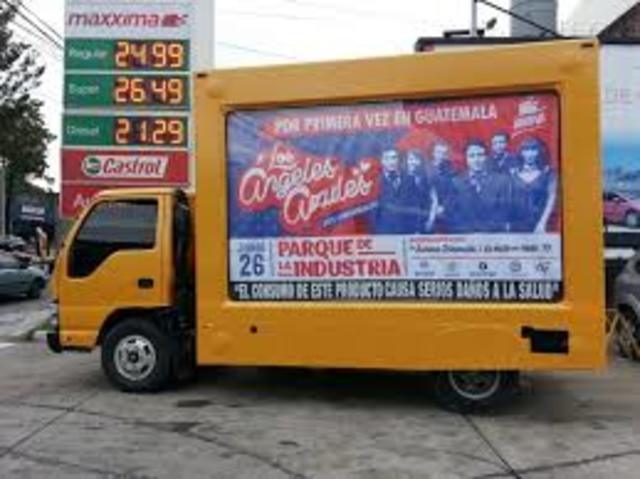 PUBLICIDAD MOVIL