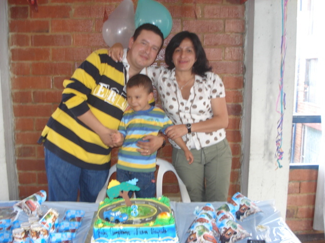 MI CUMPLEAÑOS NUMERO 4