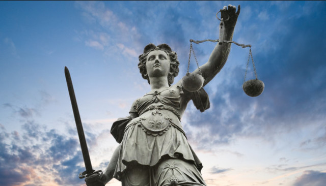 Imperio Romano o Derecho Romano, año 27 a.C. y 476 d.C.