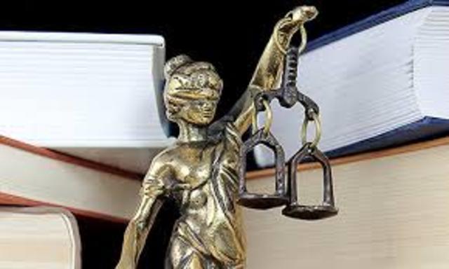 Análisis de la textura abierta del Derecho