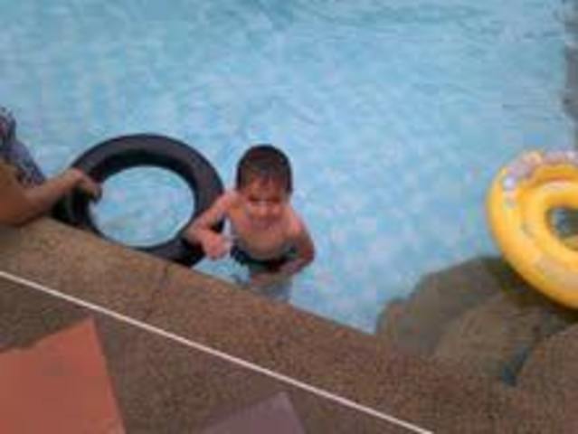 LA PRIMERA VEZ QUE FUI A PISCINA