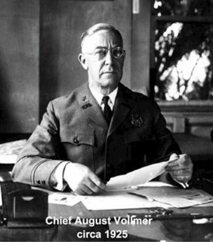 August Volimer