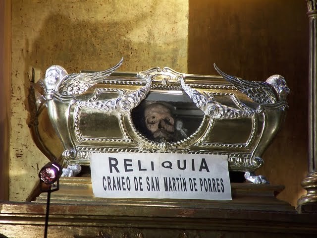 Reliquias y extracción de restos mortales