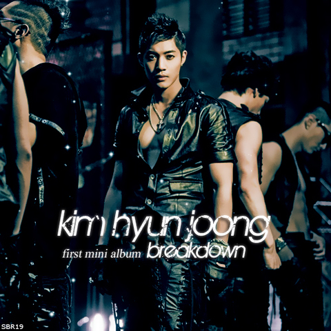 Rompió el récord de vender 138 000 discos en un día.