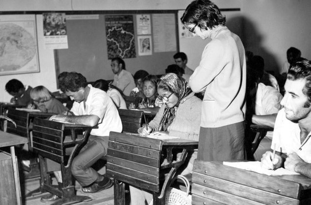 Mobral - Movimento Brasileiro de Alfabetização