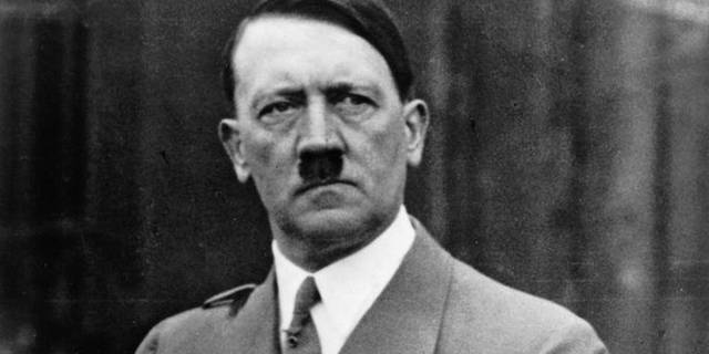 Hitler se suicida