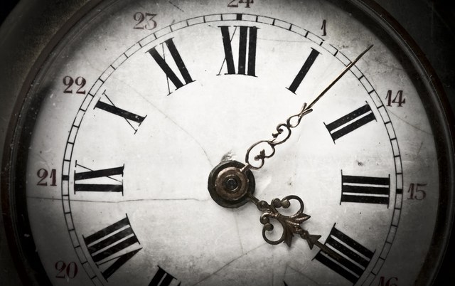 Evocacíon "asistir al tiempo" (Blanca Wiethüchter)