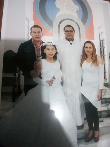 mi primera comunion e ingreso al colegio parroquial santa isabel de hungria