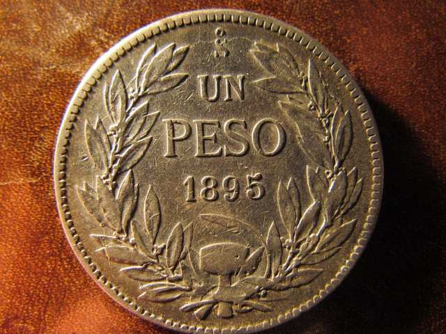 Se retoma el sistema de moneda metálica.