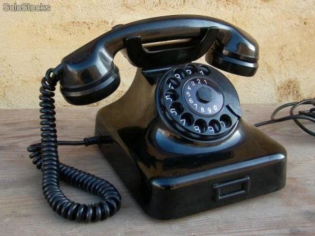 Teléfono de baquelita