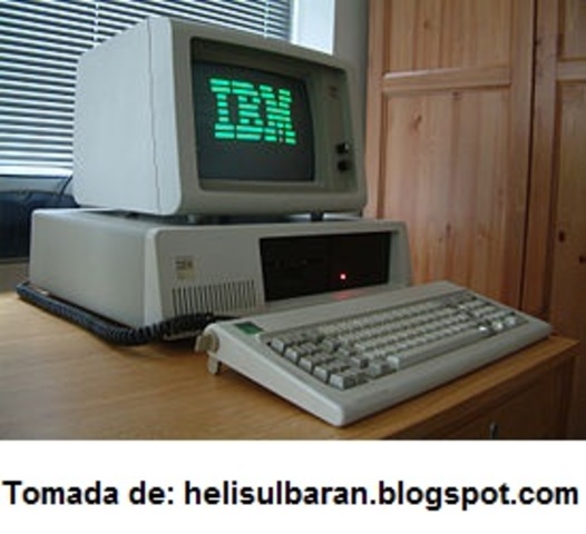 IBM lanza PC