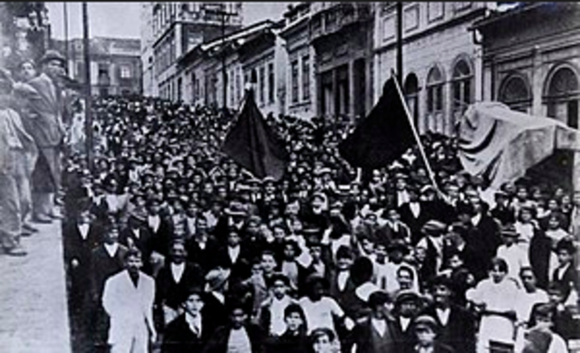 Operários das indústrias têxteis em greve