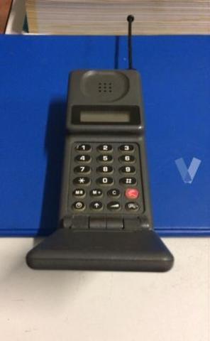 CREACIÓN DEL TELÉFONO MÓVIL