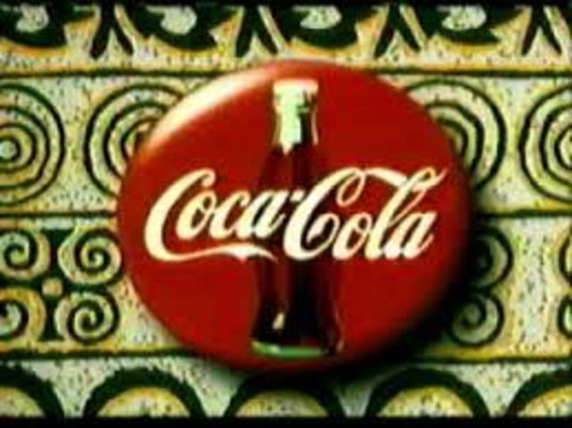 La pionera en el comercio electrónico móvil fue Coca-Cola dando la posibilidad de comprar sus productos a través de un SMS