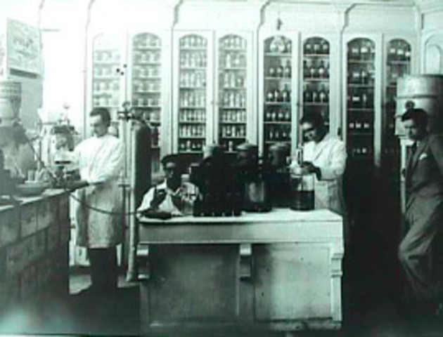 Primeros laboratorios de estándares.