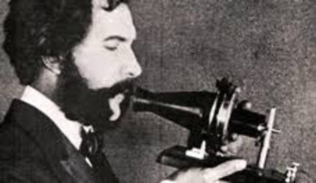 SEXTA EVOLUCION : PRIMER TELEFONO