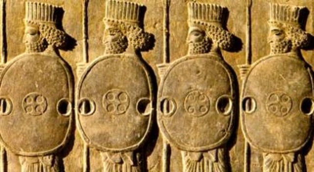 Persas: (potencia de voz)