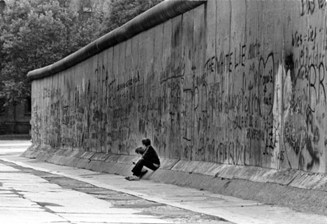 Construcción de Muro de Berlín
